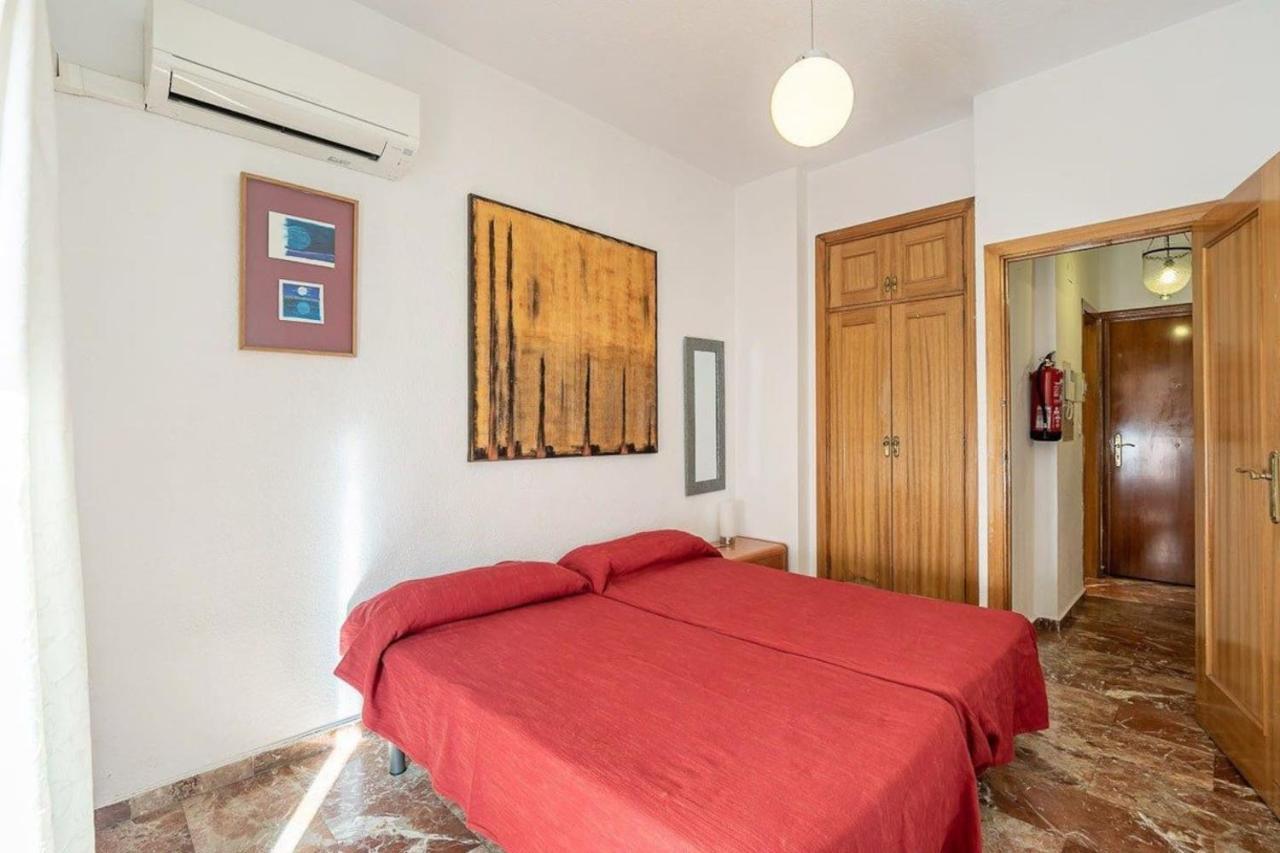 Modern Apartment In The Heart Of Гранада Экстерьер фото