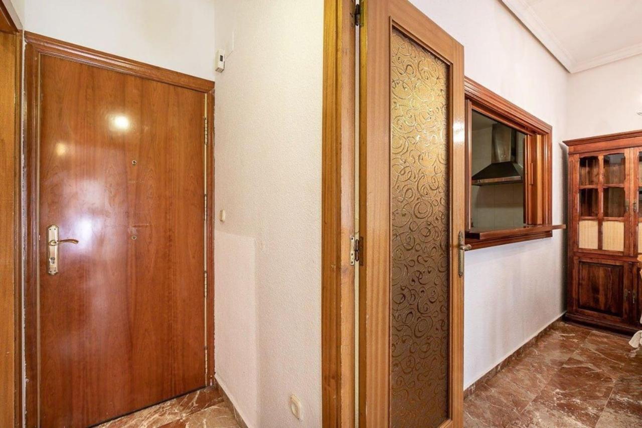 Modern Apartment In The Heart Of Гранада Экстерьер фото